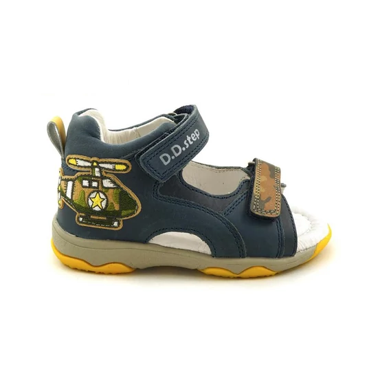 DD Step fiú szandál