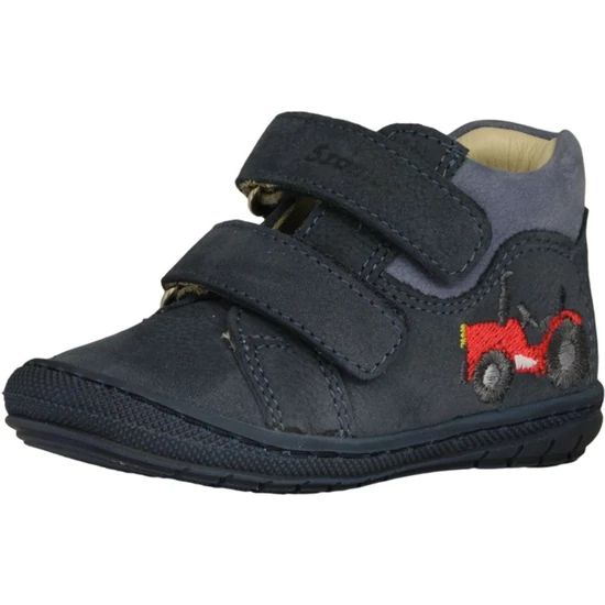 Kék Szamos kisfiú első lépés cipő hímzett piros traktorral, dupla tépőzáras pántokkal és hajlékony talppal